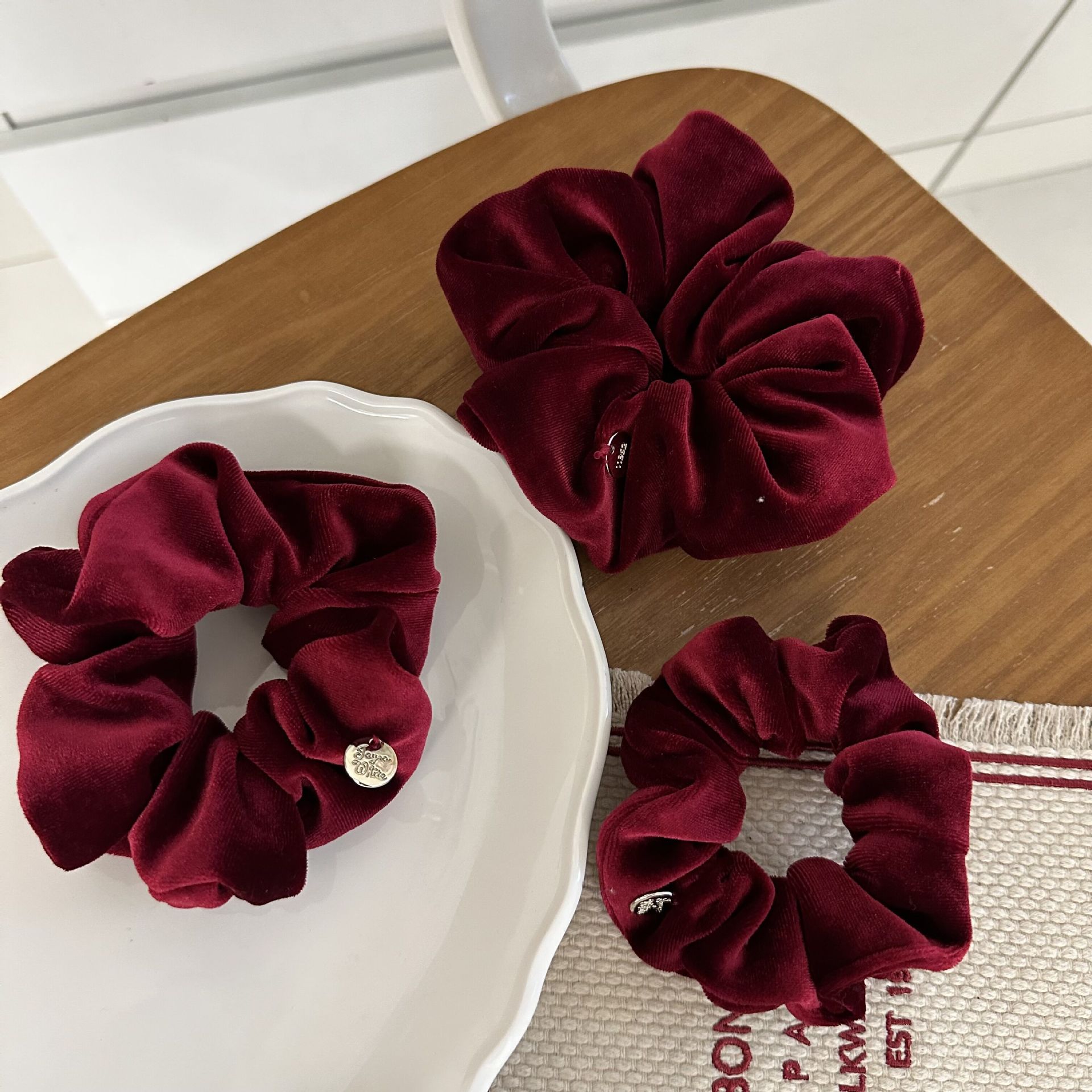 Женская элегантная бархатная э – обзор и цена Hair Tie Velvet
